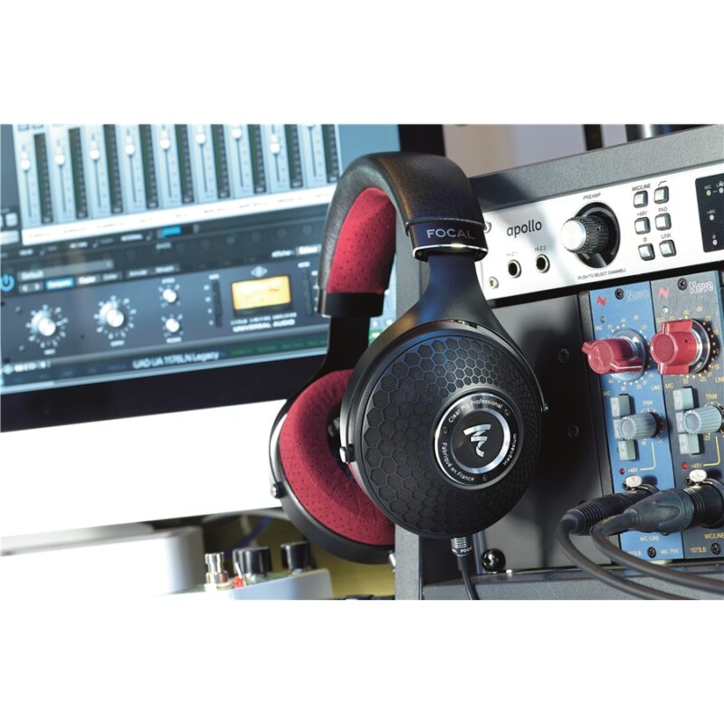 Focal CLEAR PRO MG