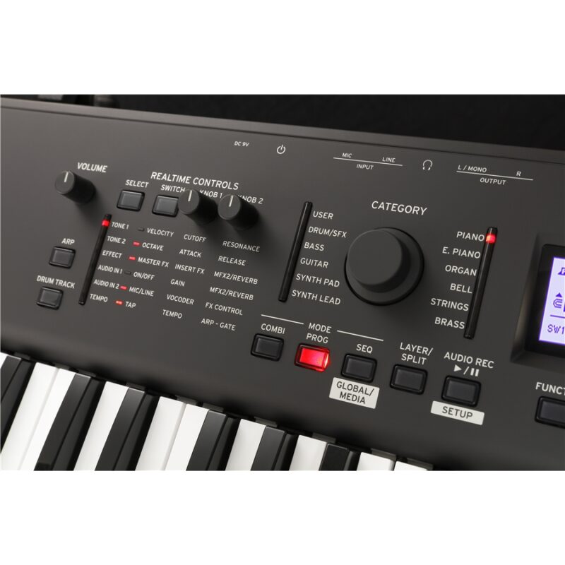 Korg KROSS 2-61 (Super Matte Black)