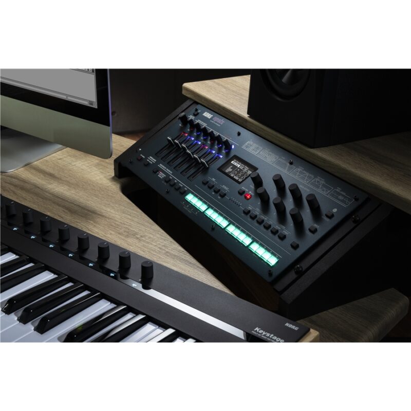 Korg opsix-m