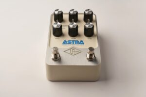 UNIVERSAL AUDIO UAFX Astra Modulation Machine Stereo Effects Pedal