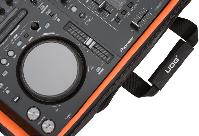 UDG GEAR U9103BL/OR - ULTIMATE MIDI CONTROLLER BACKPACK SMALL BLACK/ORANGE - immagine 5