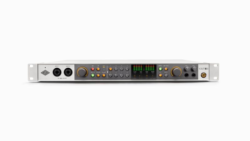 UNIVERSAL AUDIO Volt 876 USB Recording Studio - immagine 2