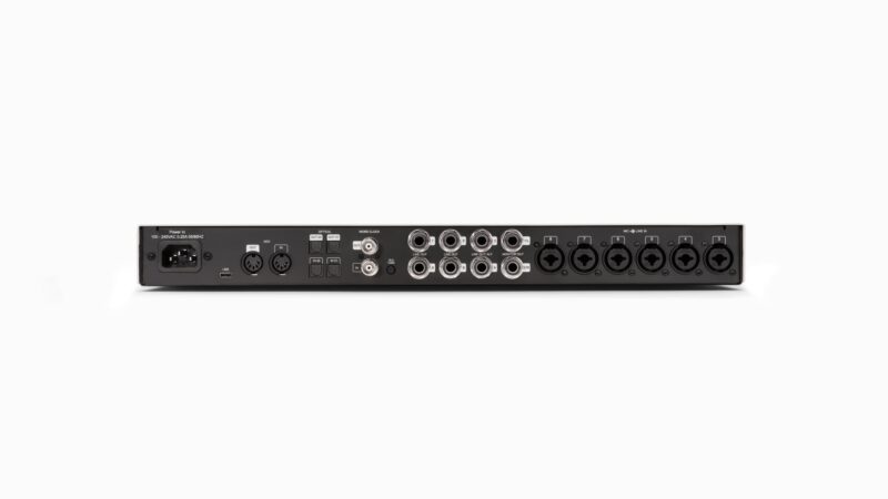 UNIVERSAL AUDIO Volt 876 USB Recording Studio - immagine 3