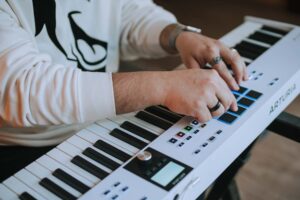 Arturia KeyLab Essential 88 Mk3 White