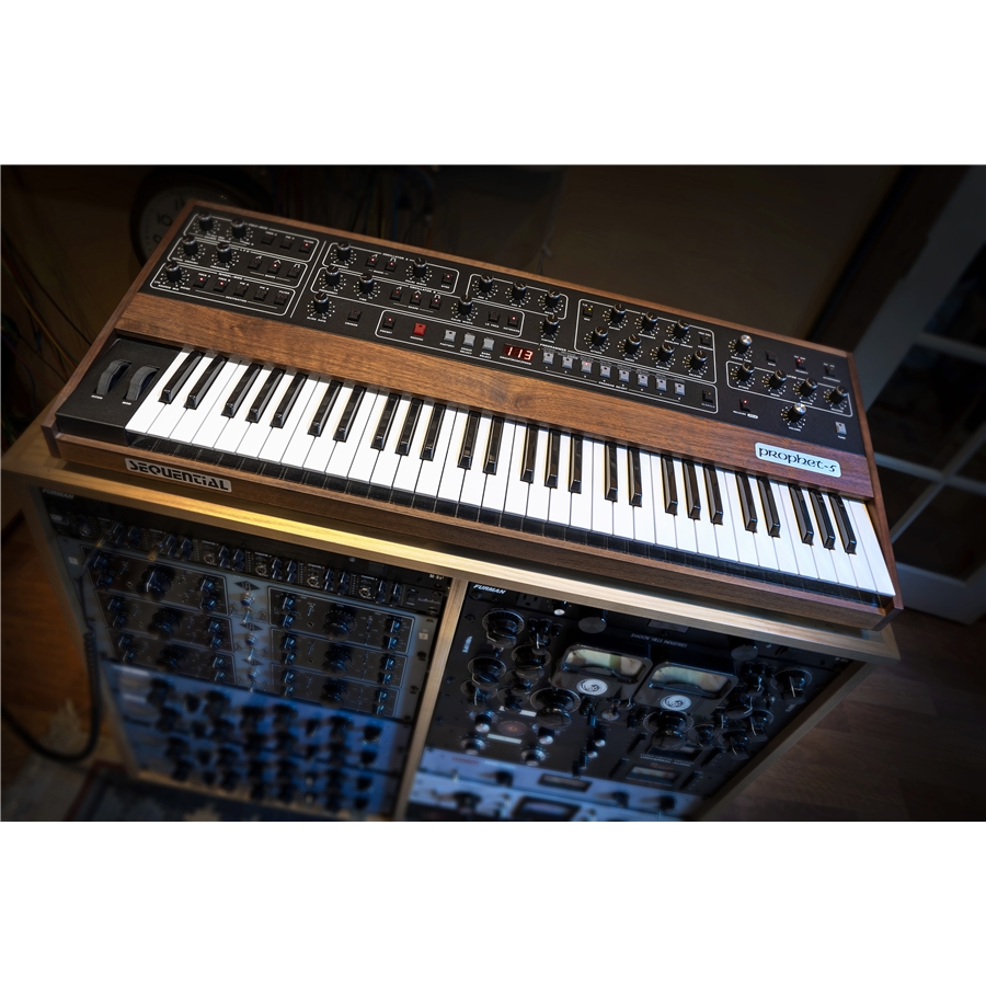 Sequential Prophet 5 Rev 4