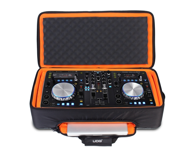 UDG GEAR U9104BL/OR - ULTIMATE MIDI CONTROLLER BACKPACK LARGE BLACK/ORANGE