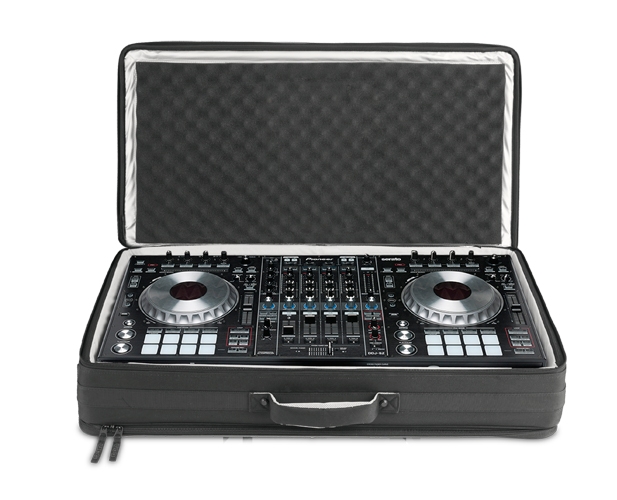 UDG GEAR U7103BL - URBANITE MIDI CONTROLLER SLEEVE EXTRA LARGE BLACK